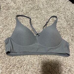 Seamless V-Neck Lounge Bra (36A)